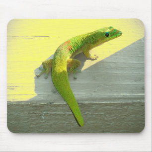 Hawaiian gecko mousepad