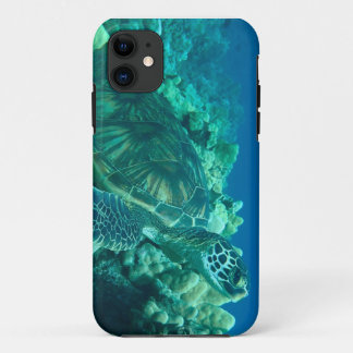 Hawaiian green sea turtle phone case