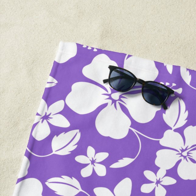 HAWAIIAN HULA (HIBISCUS) LIGHT PURPLE BEACH TOWEL (In Situ)