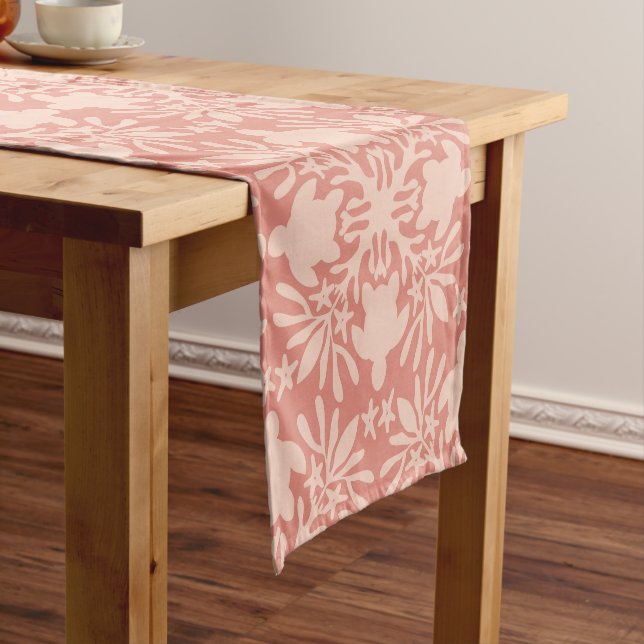Hawaiian Quilt Honu ( sea turtle ) Short Table Runner (In Situ)