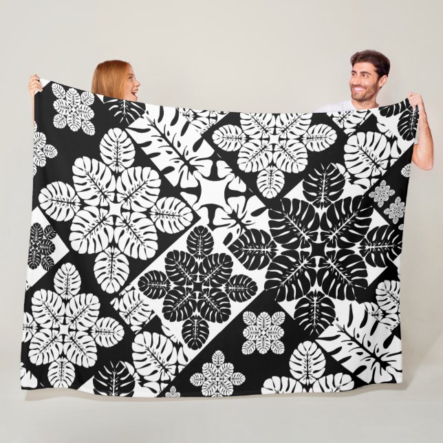 hawaiian quilt print fleece blanket (In Situ)