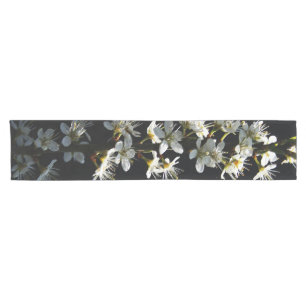 Hawthorn Flowers trcna Short Table Runner
