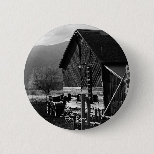 Hay Barn 6 Cm Round Badge (Front)