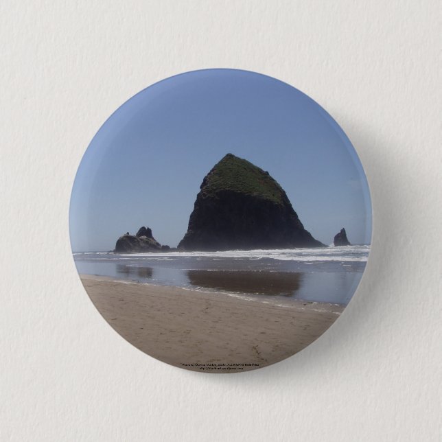 Haystack Rock 6 Cm Round Badge (Front)