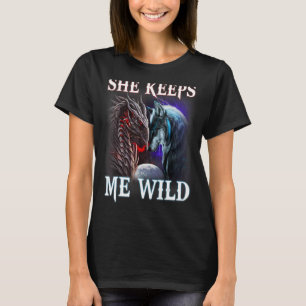He Keeps me safe  She keeps me wild Couple Wolves T-Shirt