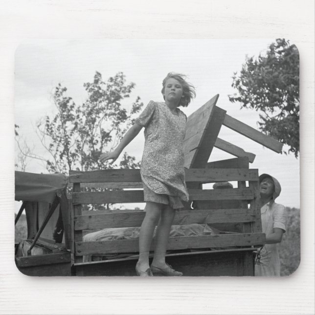 Headed to California, 1930s Mouse Mat (Front)