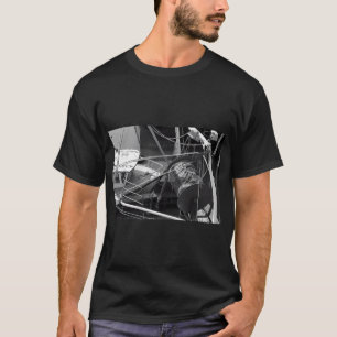 Heading back out fishing boat Burtonport black and T-Shirt