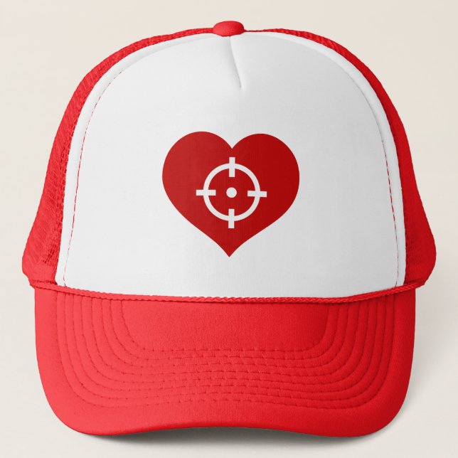 Heart as target trucker hat (Front)