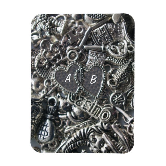 Heart charms magnet (Vertical)