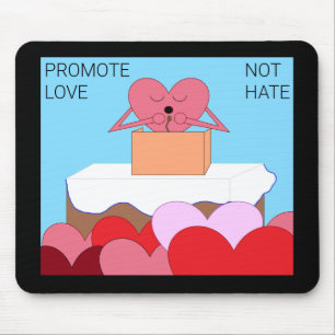 Heart Giving a Speech About Love: Mouse Mat