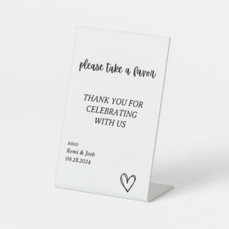 HEART Wedding Favours Pedestal Sign