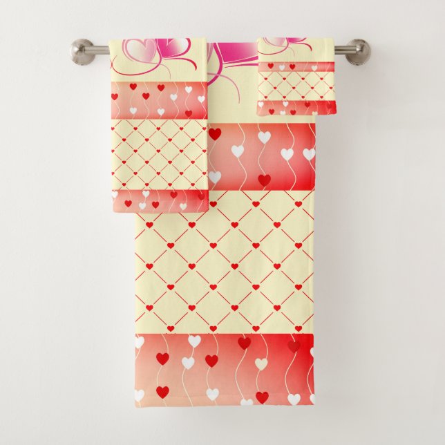 Hearts Trendy Bath Towel Set (Insitu)