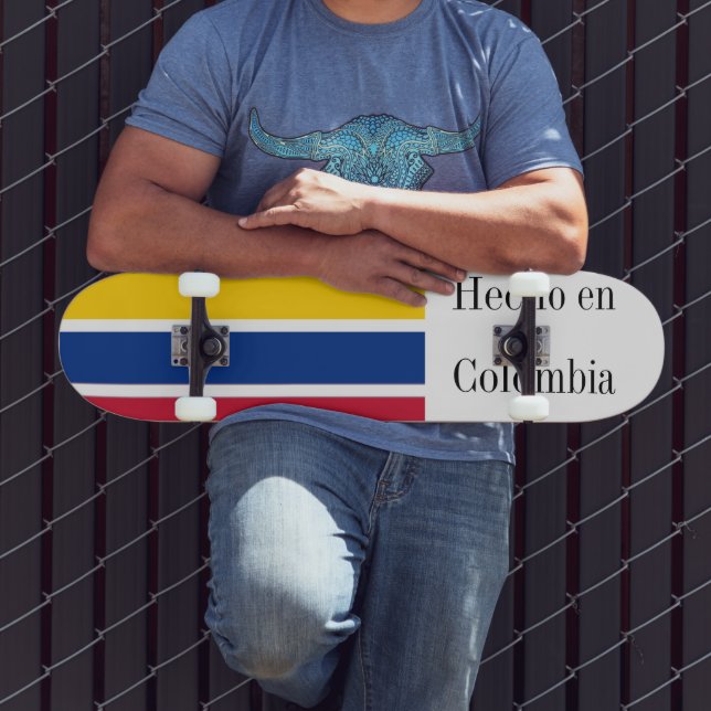 Hecho en Colombia Skateboard (Outdoor 3)