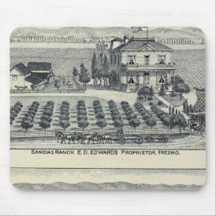 Hedge Row Vineyard, Fresno Mouse Mat