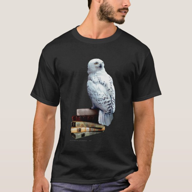 Hedwig on books T-Shirt (Front)