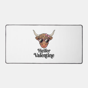 Heifer Valentine Highland Cow Vintage Design_1 Desk Mat