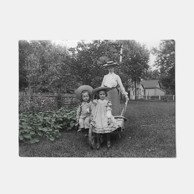 Heirloom Gardening Garden Mother Daughter 1890 Doormat (Front)