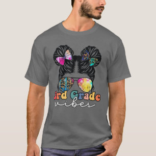 Hello 3Rd Grade Teacher Leopard Messy Bun Girl Bac T-Shirt