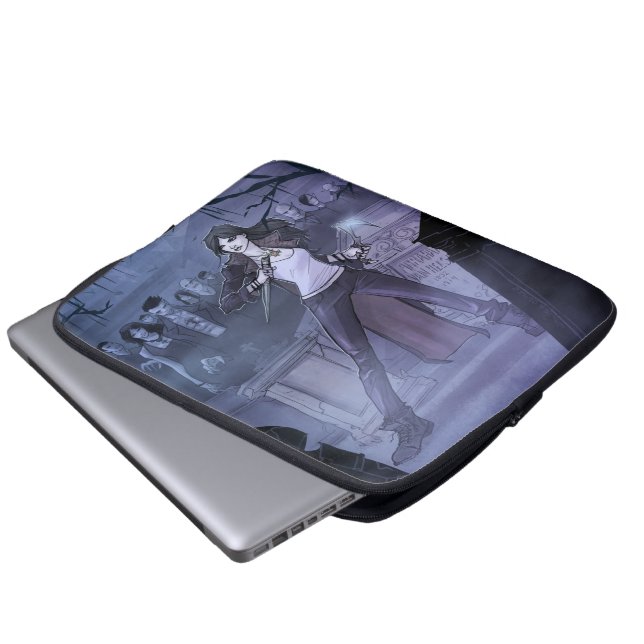 Helsing design laptop sleeve (Front Bottom)