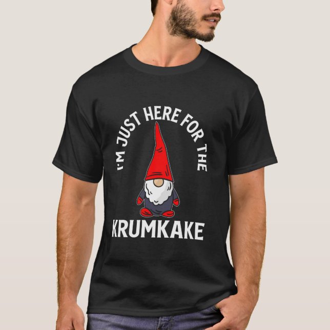 Here For The Krumkake Gnomes Christmas Day Novelty T-Shirt (Front)