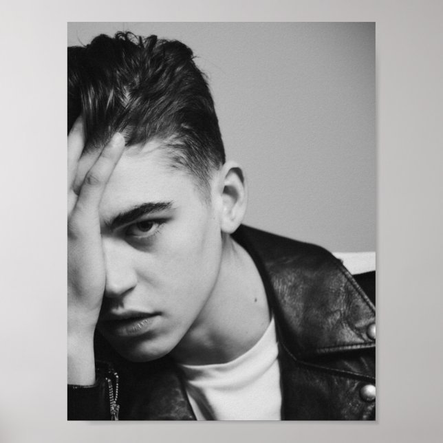 Hero Fiennes Tiffin  Poster (Front)