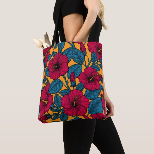 Hibiscus flowers crossbody bag (Close Up)