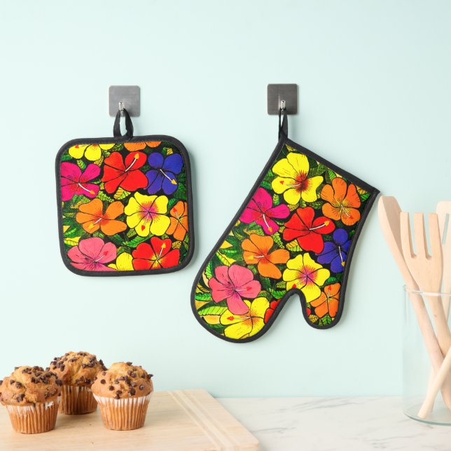 Hibiscus Oven Mitt & Pot Holder Set (Insitu(Hanging))