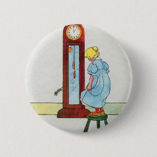 Hickory, dickory, dock! The mouse ran up the clock 6 Cm Round Badge