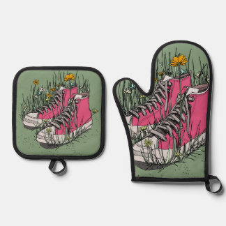 High Top Vintage Sneakers Oven Mitt & Pot Holder Set