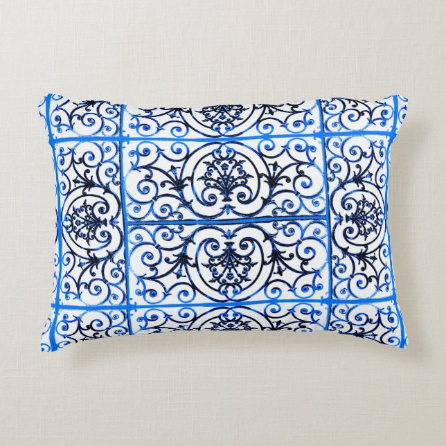 Highgate Iron Decorative Cushion (Front)