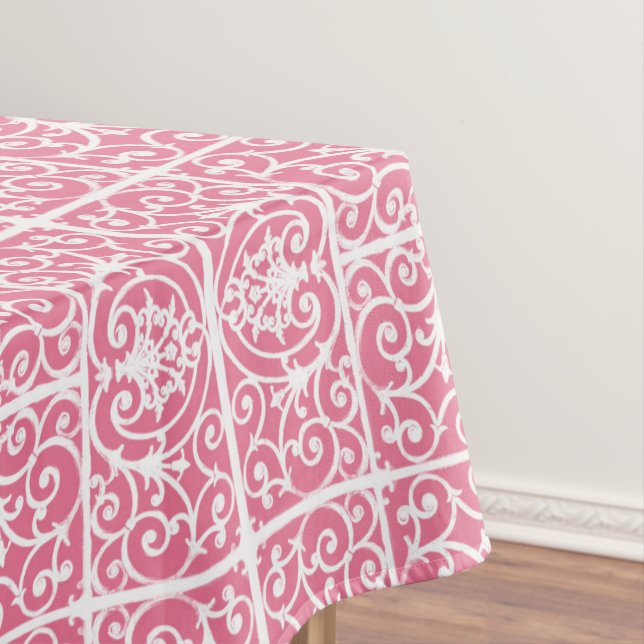 Highgate Iron Tablecloth (In Situ)