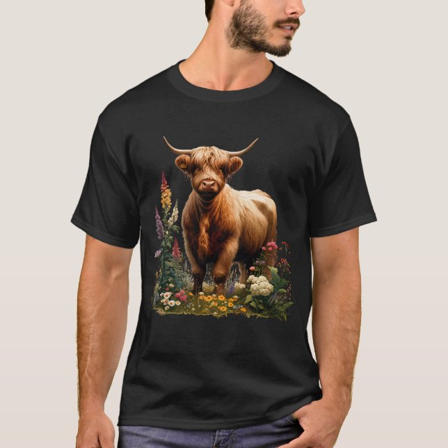 Highland Cow  Aesthetic Boho Floral Farmer Farm T-Shirt (Front)