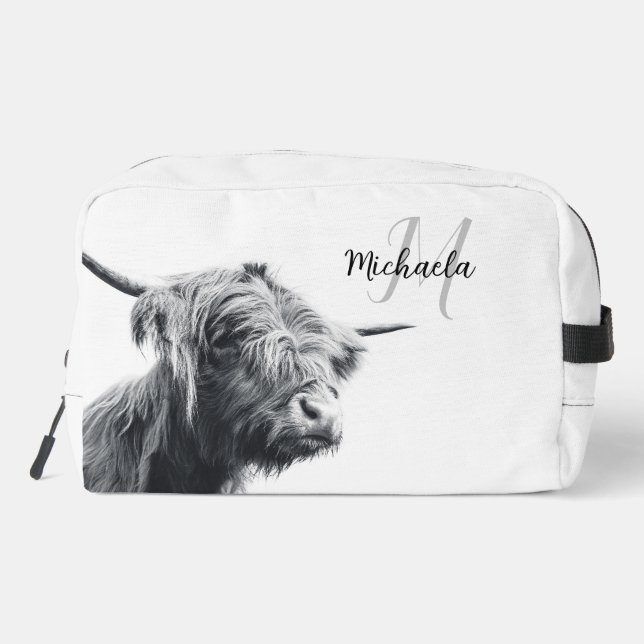 Highland cow portrait initial monogram black white dopp kit (Back)