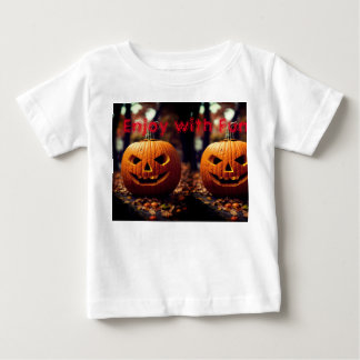 Hilarious Pumpkin Print T-Shirt .