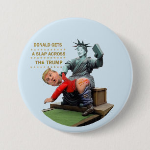 Hillary vs. Trump 7.5 Cm Round Badge