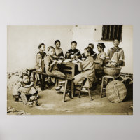 HINGWHA CITY CHINA 1904 PHOTO Girls Eating Rice 