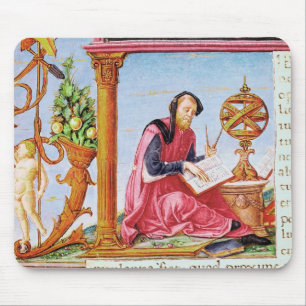 Historiated initial 'L' depicting Pliny the Mouse Mat