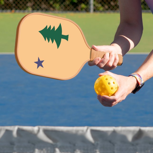 Historic Flag of Maine (1901–1909) Pickleball Paddle (Insitu)