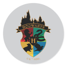 HOGWARTS™ Castle Crest House Pride Badge