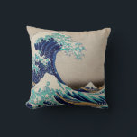 Hokusai Great Wave off Kanagawa. Vintage japan art Cushion<br><div class="desc">Katsushika Hokusai "The Great Wave off Kanagawa" throw pillow. Vintage japan illustration.</div>