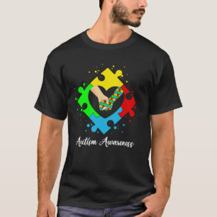 Holding Hands In Heart Puzzle Autism Awareness Sup T-Shirt