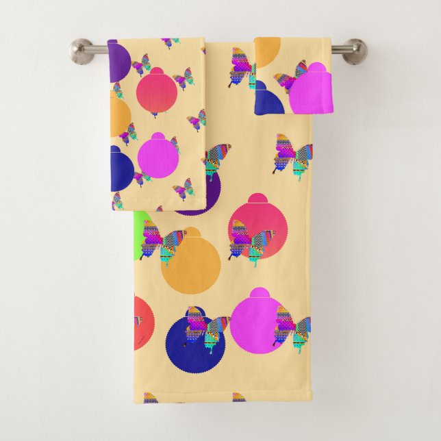 Holiday Butterflies Vanilla Bath Towel Set (Insitu)