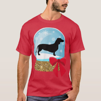 Holiday Christmas Snowglobe Dachshund Doie  T-Shirt