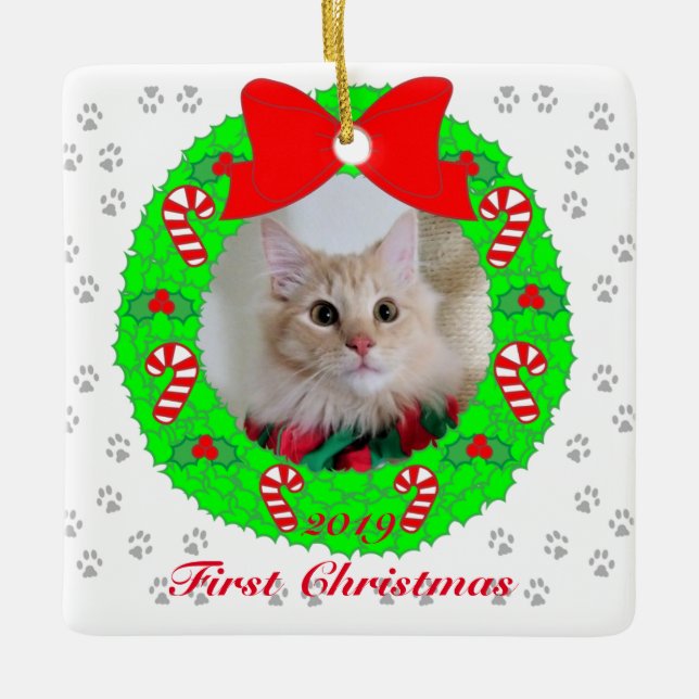 Holiday Picture Wreathe Ceramic Ornament (Front)