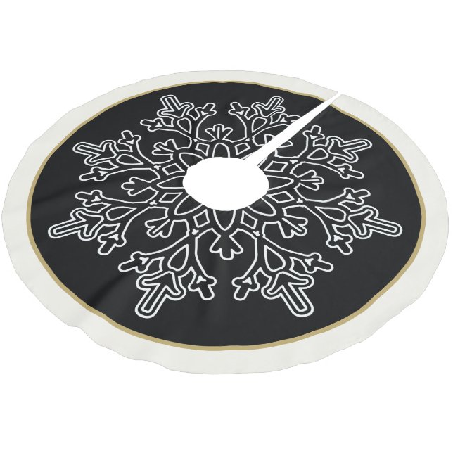 Holiday Snowflake Tree Skirt (Angled)