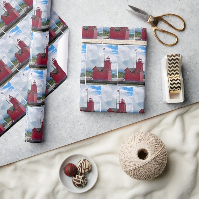 Holland Michigan Big Red Lighthouse Wrapping Paper (Crafts)