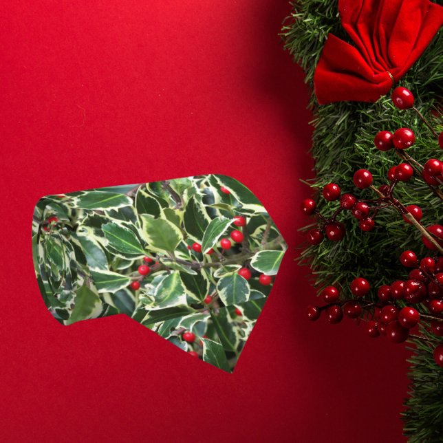 Holly Leaves and Red Berries Holiday Tie (In Situ Holiday)