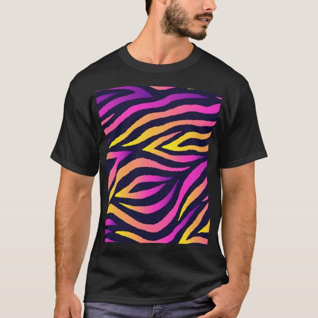 Holographic stripes, seamless futuristic pattern. T-Shirt (Front)