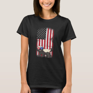 Honey Badger Usa Flag Boys Girls Men Women Fourth  T-Shirt