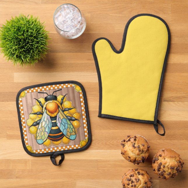 Honey bee oven mitt & pot holder set (Top Down)